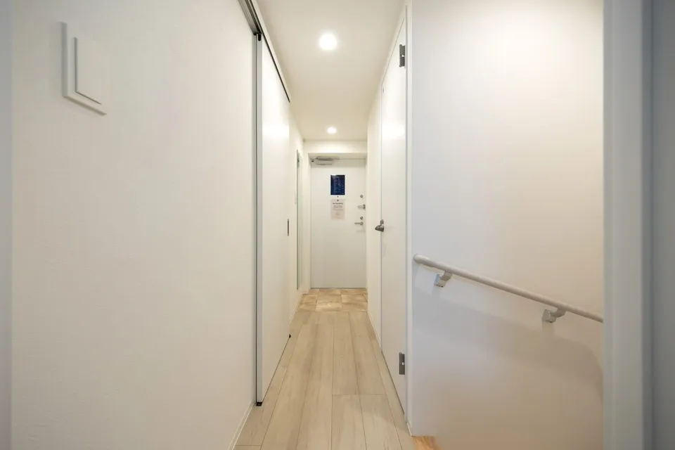 Hmlet Sangenjaya II - Interior - ["Flooring", "Wall", "Floor"]