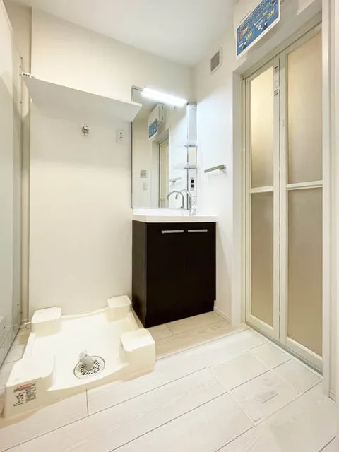 CASA GRAZIE Nishi-Ojima - Interior - ["Tap", "Property", "Plumbing fixture"]