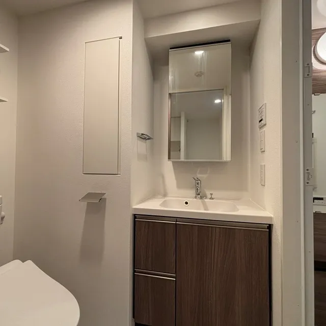 Park Axis Shinagawa Tennozu Isle - Interior - ["Flooring", "Floor", "Interior design"]