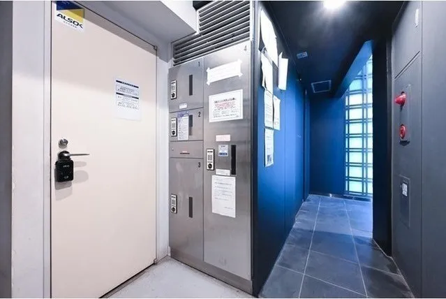 Casa Hermitaggio - Other - ["Composite material", "Door", "Metal"]