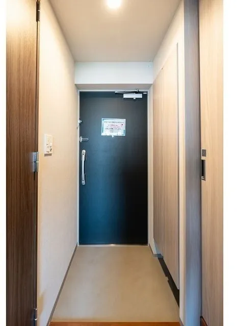 Well Square Shinjuku Toyama - Interior - ["Wood", "Flooring", "Floor"]
