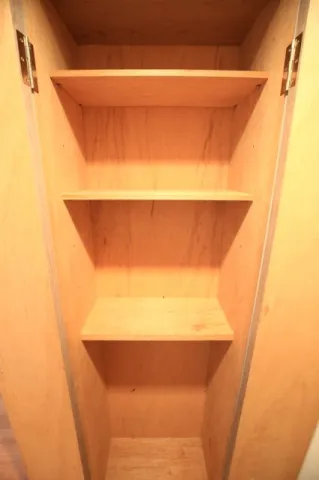Lions Mansion Omori Honcho No. 3 - Interior - ["Wood", "Shelving", "Flooring"]