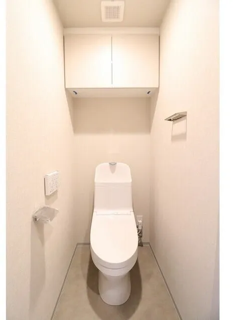ORSUS Honjo Azumabashi - Interior - ["Toilet seat", "Toilet", "Plumbing fixture"]