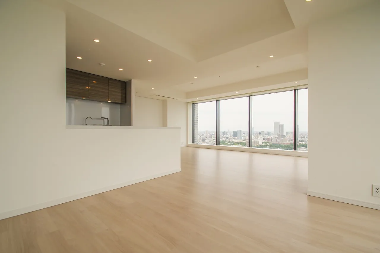 La Tour Shinjuku Garden - Interior - ["Property", "Building", "Hall"]