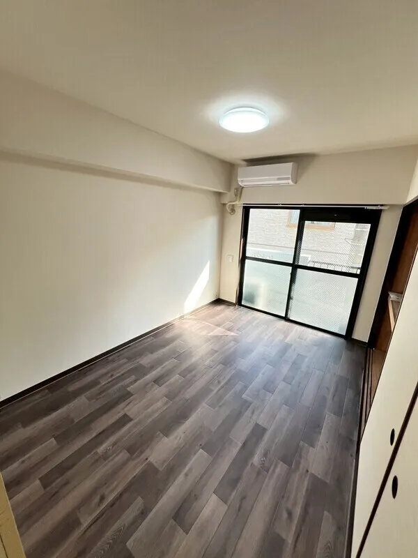 Maison Quadrille - Interior - ["Flooring", "Floor", "Wood"]