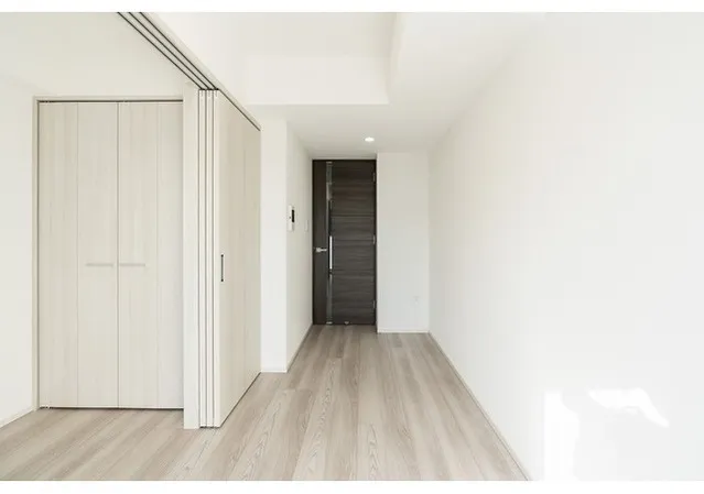 Comforia Liv Shimo-Ochiai - Interior - ["Wood", "Flooring", "Floor"]