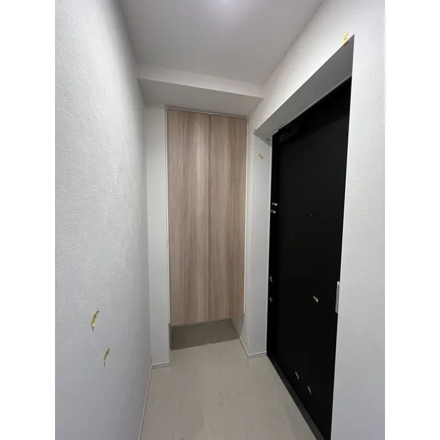 Well Square Nishi Kamata - Interior - ["Fixture", "Door", "Building"]