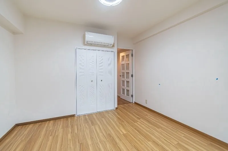 Poseidon Patio - Interior - ["Wood flooring", "Flooring", "Floor"]