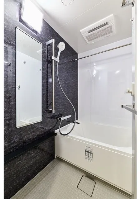Lefon Progres Akabane Marks - Interior - ["Plumbing fixture", "Flooring", "Bathroom"]