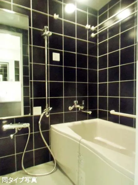 Comforia Kitasando - Interior - ["Plumbing fixture", "Bathtub", "Property"]