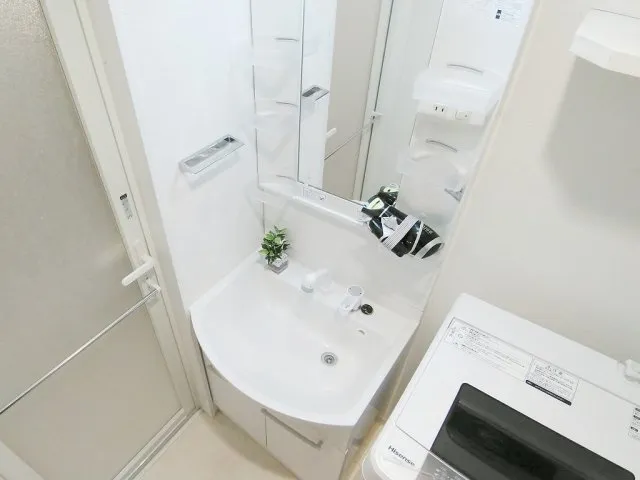 Brides Itabashi Crevista - Interior - ["Plumbing fixture", "Bathroom", "Bathroom Sink"]
