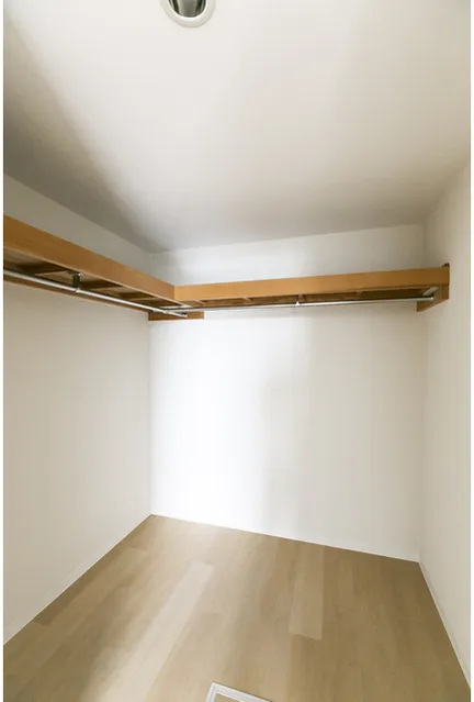 Shinonome Canal Court CODAN Building 16 - Interior - ["Wood", "Ceiling", "Hardwood"]