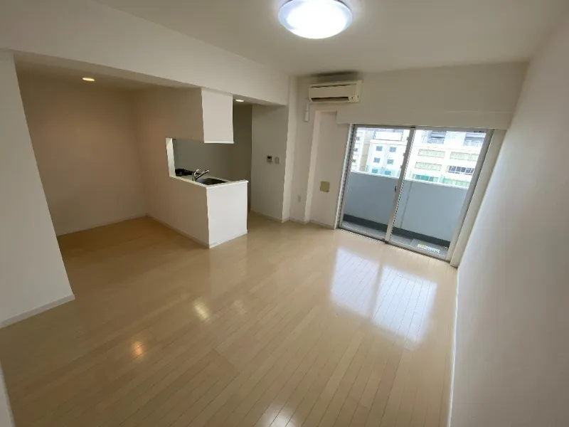 GRAND VAN FRESTALA Toyocho - Interior - ["Flooring", "Floor", "Ceiling"]