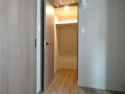 Atlas Kita-Shinagawa - Interior - ["Flooring", "Wood", "Floor"]