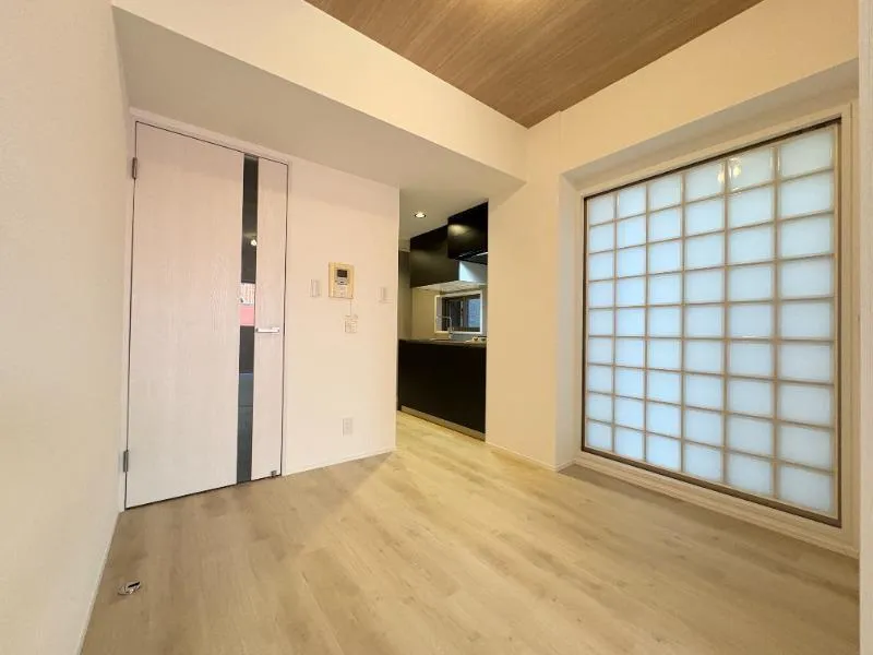 RESIDIA Nihonbashi Doll Town - Interior - ["Flooring", "Wall", "Floor"]