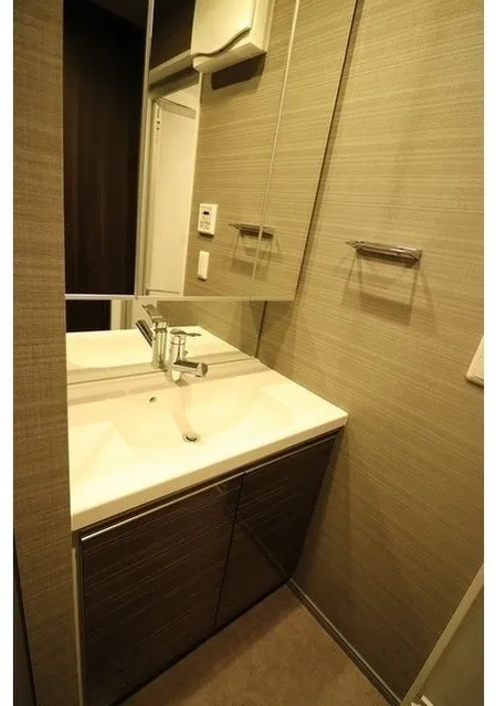 Comforia Shin-Nakano - Interior - ["Flooring", "Floor", "Plumbing fixture"]
