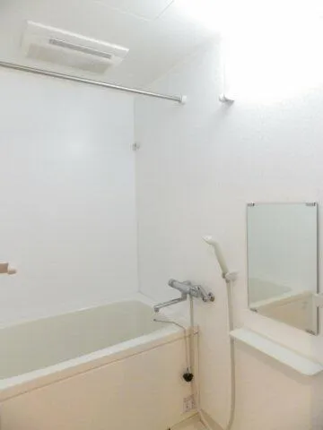 Ronsley West - Interior - ["Plumbing fixture", "Flooring", "Floor"]