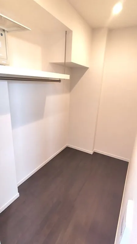 Residia Bunkyo Honkomagome - Interior - ["Flooring", "Wood", "Floor"]