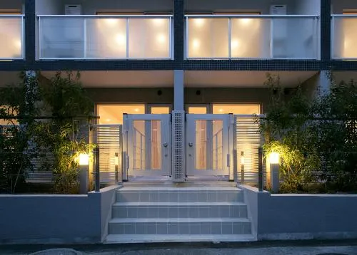 Castalia Hatsudai II - Exterior - Main Entrance