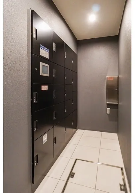 Grand Casa Oji II - Other - ["Flooring", "Locker", "Tile Flooring"]