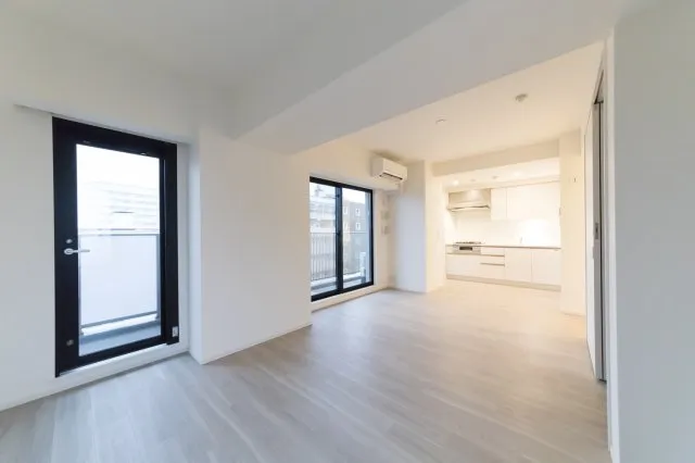 Proud Flat Shibuya Tomigaya - Interior - ["Building", "Window", "Fixture"]
