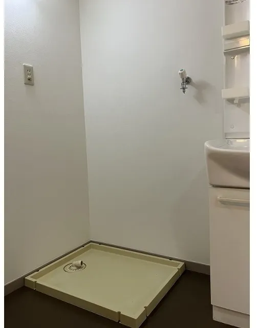 Maison Murase - Interior - ["Flooring", "Floor", "Tile Flooring"]