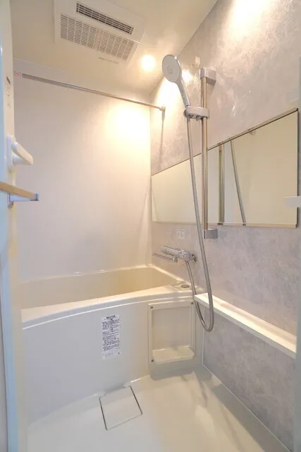 CREATIF Bunkyo Sendagi - Interior - ["Flooring", "Floor", "Plumbing fixture"]