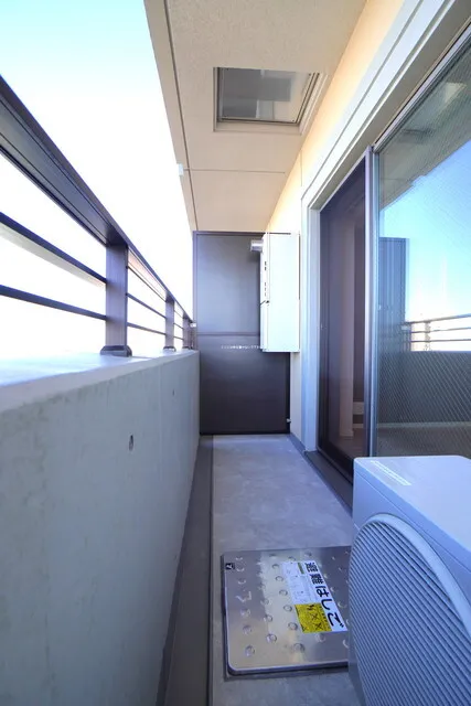 Belfirth Kinshicho South - Interior - ["Property", "Building", "Window"]