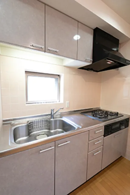 COLORS GARDEN - Interior - ["Kitchen sink", "Cabinetry", "Sink"]