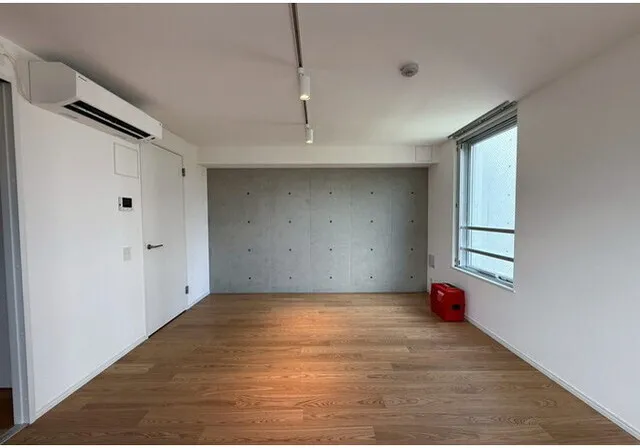 Project Kita-Shinjuku - Interior - ["Flooring", "Floor", "Ceiling"]