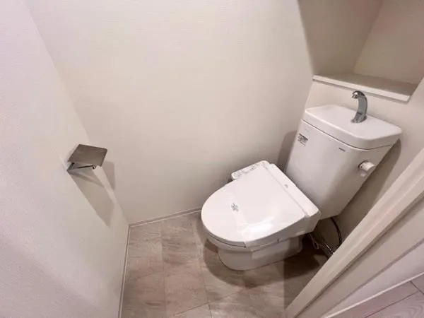 Brillia Ist Shibuya Honmachi - Interior - ["Toilet seat", "Toilet", "Plumbing fixture"]