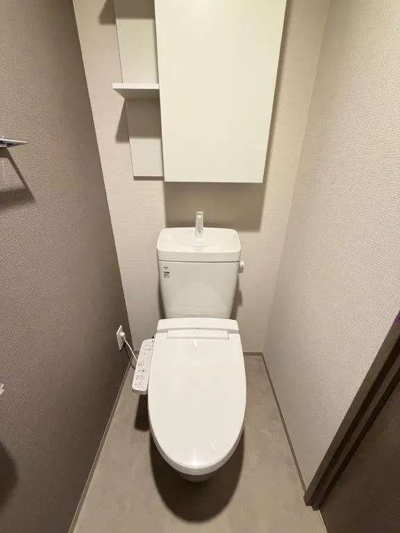 Le Fone Progre Takadanobaba North - Interior - ["Toilet seat", "Toilet", "Plumbing fixture"]