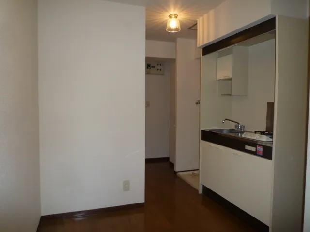 South City Asagaya - Interior - ["Sink", "Tap", "Building"]