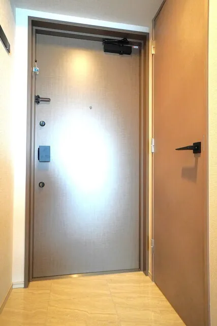 J.GRAN Court Shinagawa Nishioi WEST - Interior - ["Door", "Door handle", "Lock and key"]