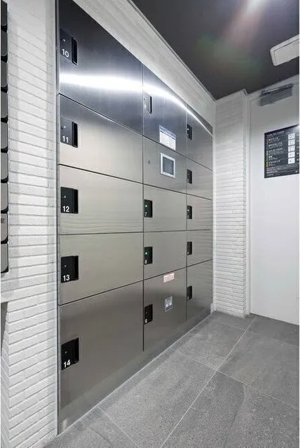 La Douceur Higashikanda - Interior - ["Building", "Cabinetry", "Rectangle"]