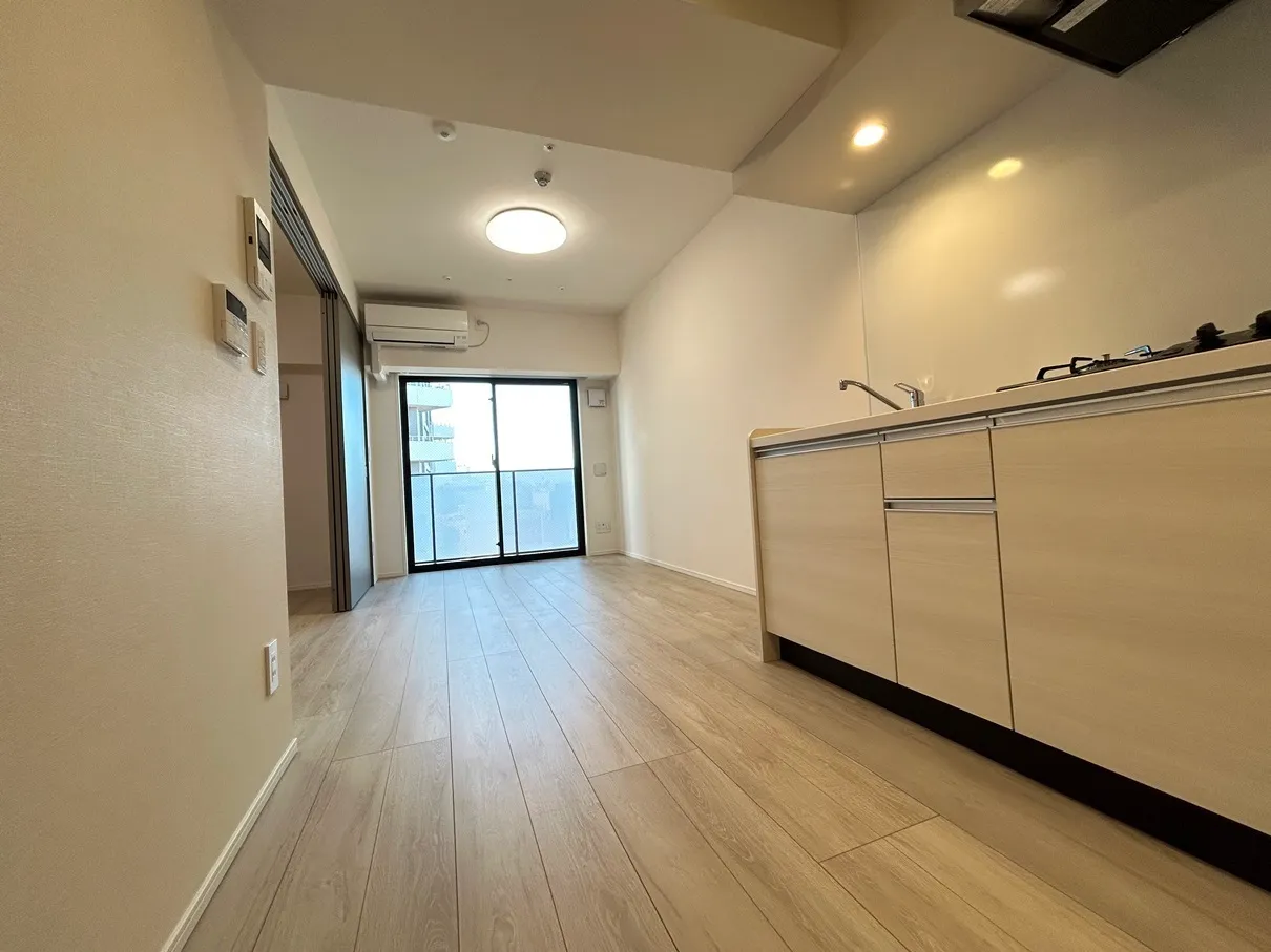 Lefon Livent Ikebukuro - Interior - ["Floor", "Flooring", "Wood flooring"]