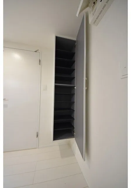 Room Magome - Interior - ["Grey", "Shelving", "Design"]