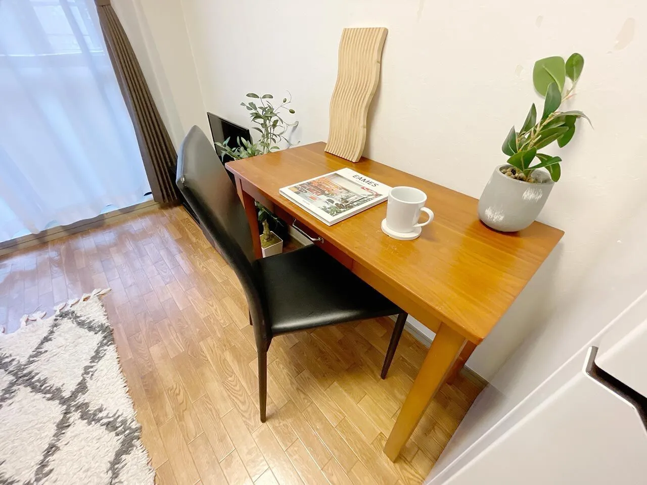 Mynavi Stay Yoyogi Park - Interior - ["Furniture", "Flooring", "Wood"]