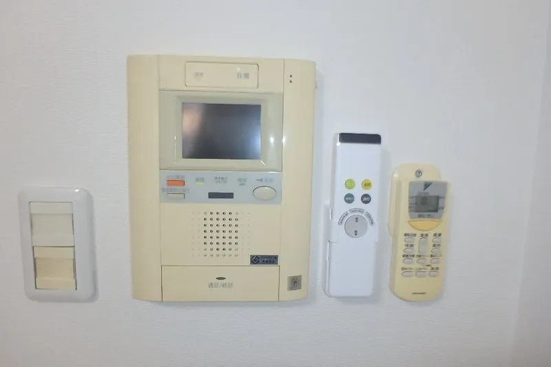 Doue Shinkawa - Interior - ["Electronic device", "Technology", "Electronics"]