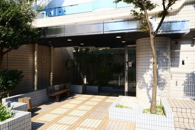 Sky Court Shimotakaido - Exterior - ["Apartment", "Condominium", "Flowerpot"]