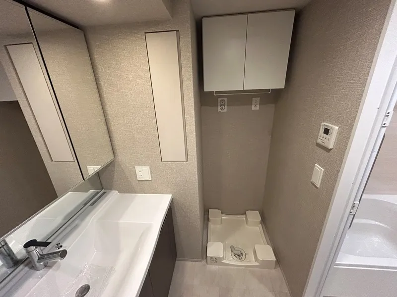 Primal Nerima Toshimaen - Interior - ["Plumbing fixture", "Flooring", "Floor"]