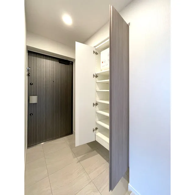 Predia Court Morishita Terrace - Interior - ["Fixture", "Door", "Wood"]