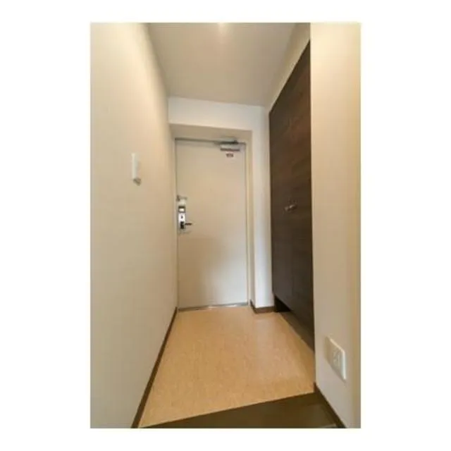 Forest Higashikoenji - Interior - ["Door", "Fixture", "Building"]
