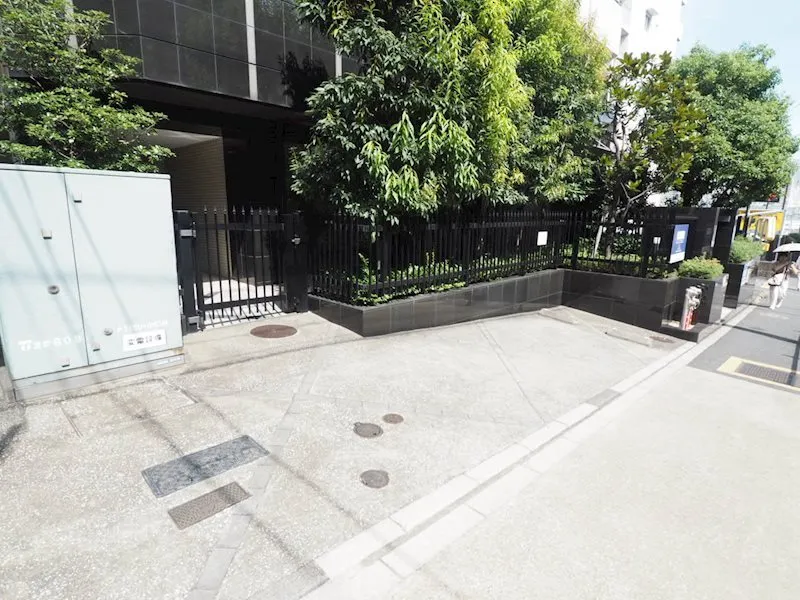 Residia Takanawa Katsurazaka - Other - ["Plant", "Road surface", "Building"]