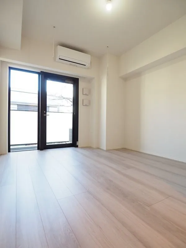 Due Nippori - Interior - ["Flooring", "Wood", "Floor"]