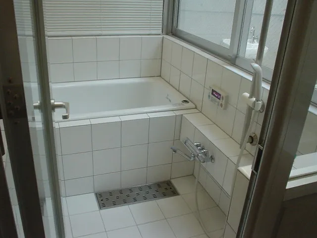 Motosumiyoshi Art Flats - Interior - ["Plumbing fixture", "Bathroom", "Floor"]