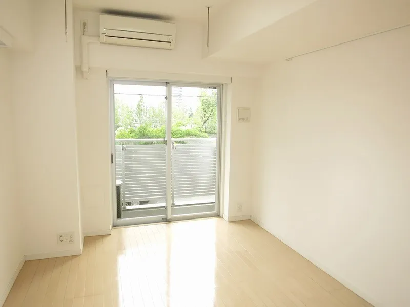 Arden Monzen Nakacho - Interior - ["Floor", "Flooring", "Apartment"]