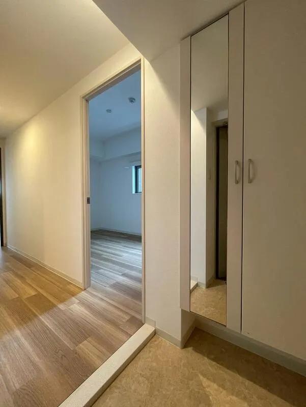 Esmore Morishita - Interior - ["Flooring", "Floor", "Wall"]