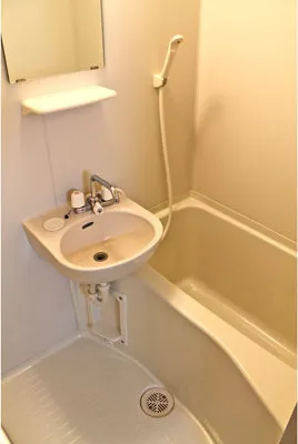 Sky Court Kudanshita - Interior - ["Plumbing fixture", "Bathroom", "Plumbing"]