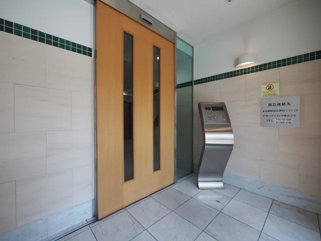 Verona Togoshi Ginza - Exterior - ["Flooring", "Floor", "Tile Flooring"]